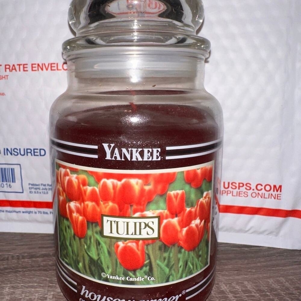 Yankee Candle Jar Candle Tulips Housewarmer Floral Single Wick Large Glass Jar